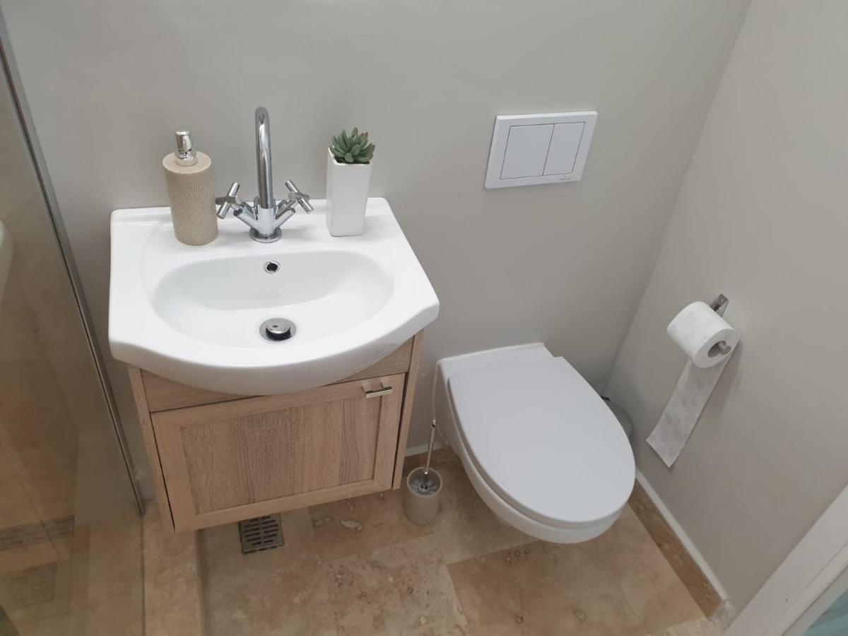 Апартаменты Apartament Aleea Macilor Констанца Экстерьер фото